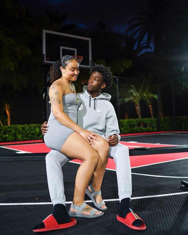 用球偏快利 用球偏快利