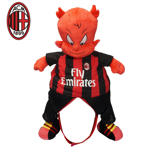 球星任意球脚法惊艳亮相