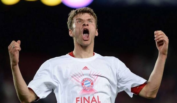 球星任意球脚法惊艳亮相