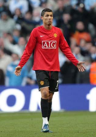 长传、过人成功率100%，卡尔当选柏林联合vs拜仁全场最佳