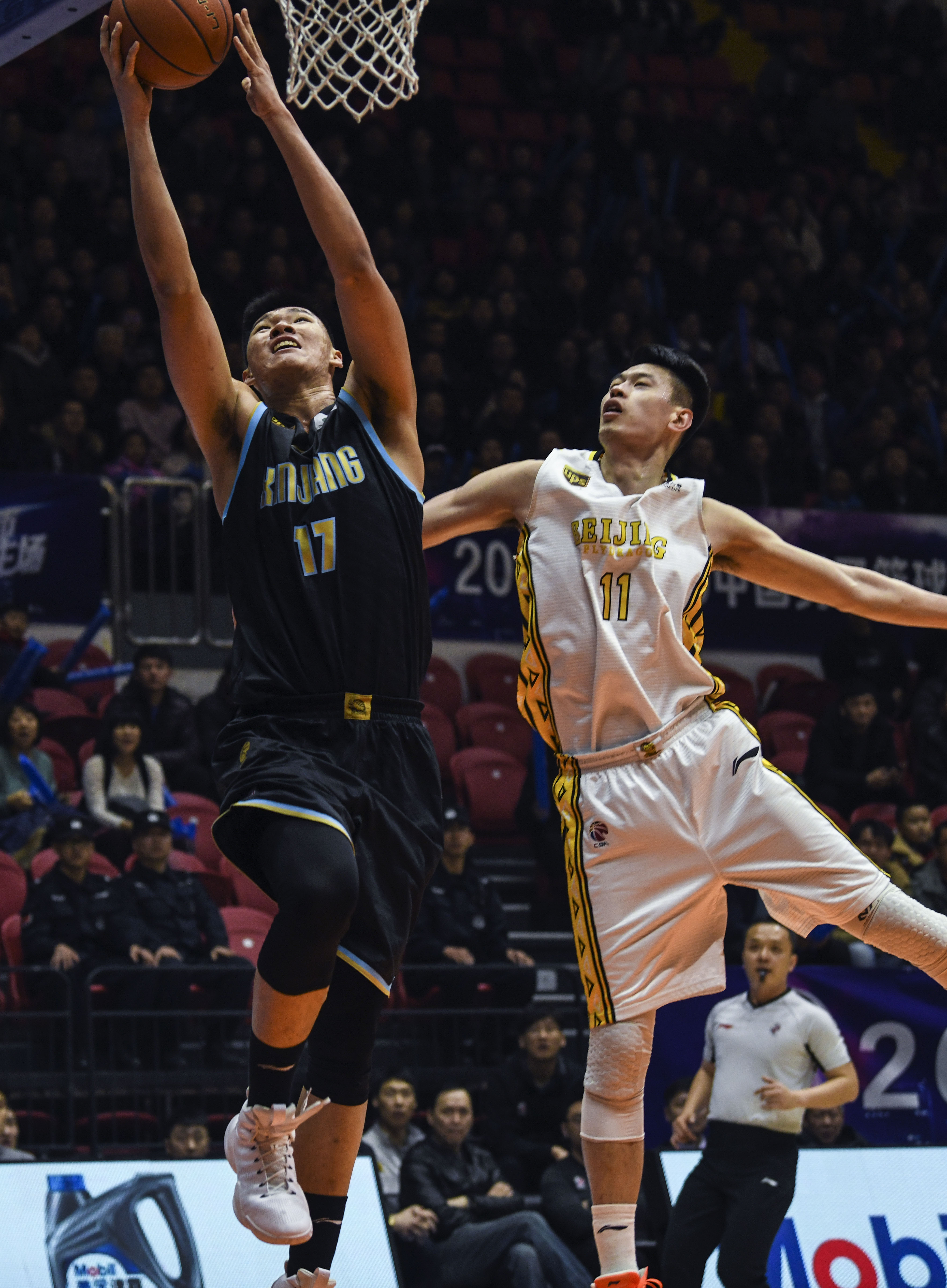 试图以物理 试图以物理